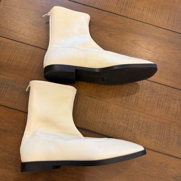 Charles & Keith Zip-Up Ankle Boots Chalk - Picture 4 of 12
